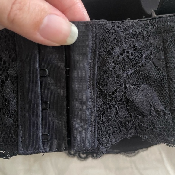 Torrid Lightly Lined Multi Way Strap - Size 38C - Picture 5 of 5